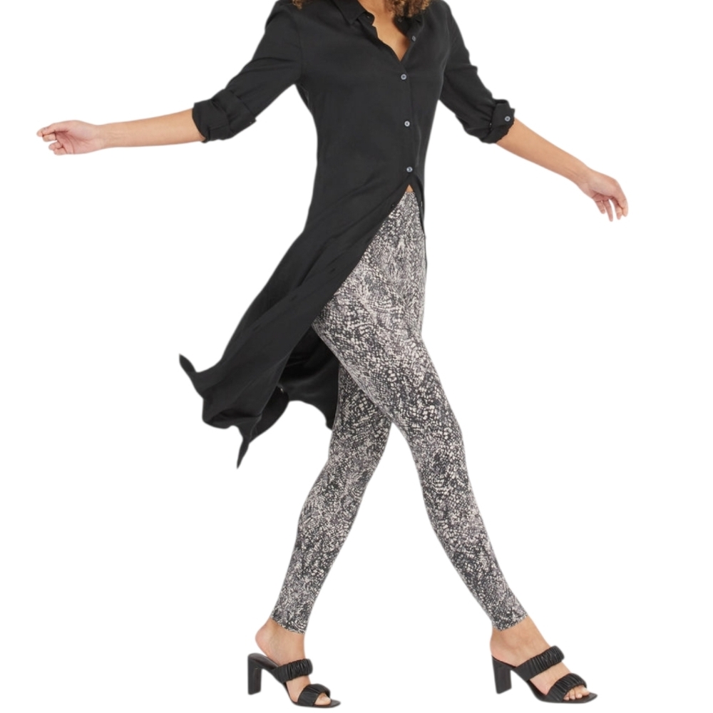 SPANX Faux Leather Snake Shine Leggings Grey Snake High Rise Sculpting XL NWT